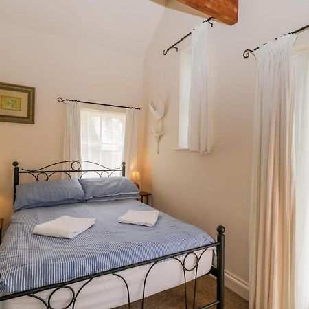 Parkfield Cottage Sturminster Marshall Buitenkant foto
