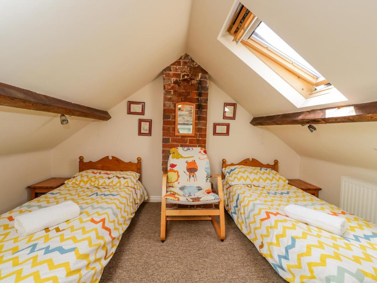 Parkfield Cottage Sturminster Marshall Buitenkant foto