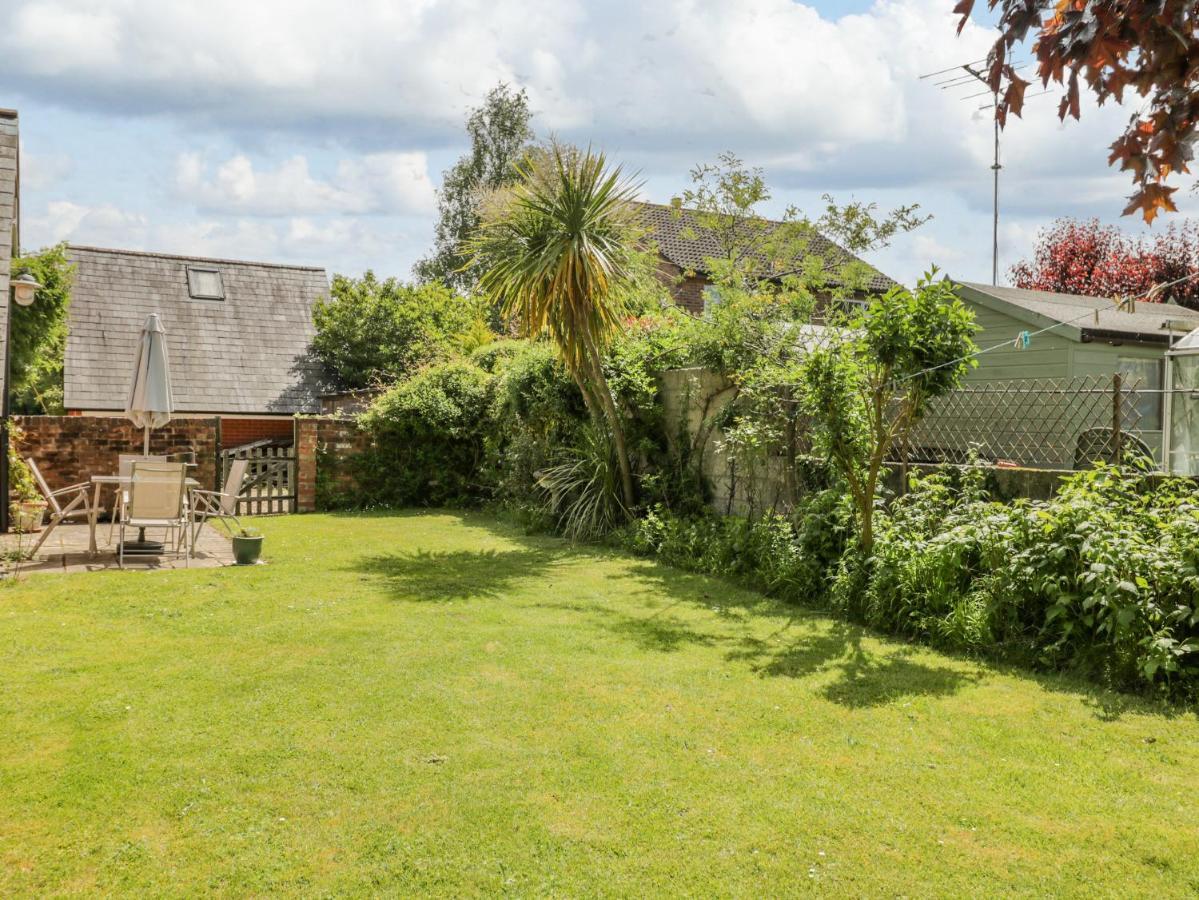 Parkfield Cottage Sturminster Marshall Buitenkant foto